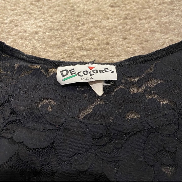 Sheer lace fitted top - Picture 3 of 4